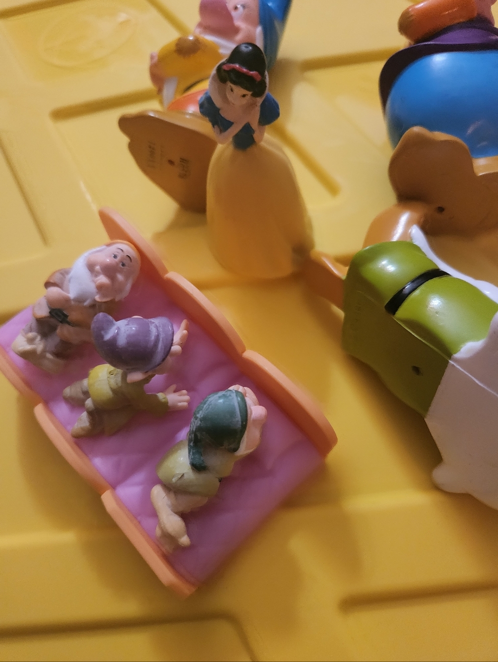 Vintage Snow White Toys Bundle